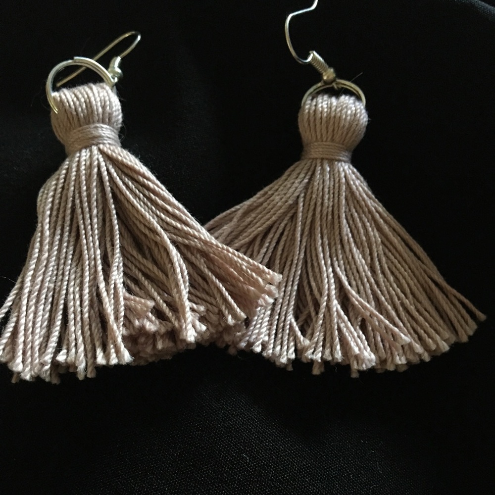 Nude Pom Pom earrings